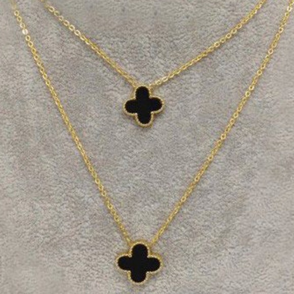 1 Oak Lucky Clover Gold Necklace Pendant - Picture 2 of 4